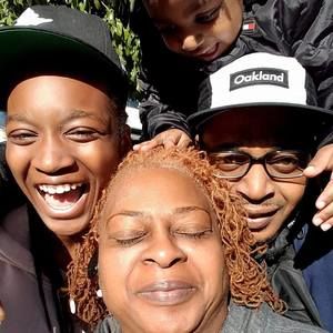 Meet your Posher, Jeannette